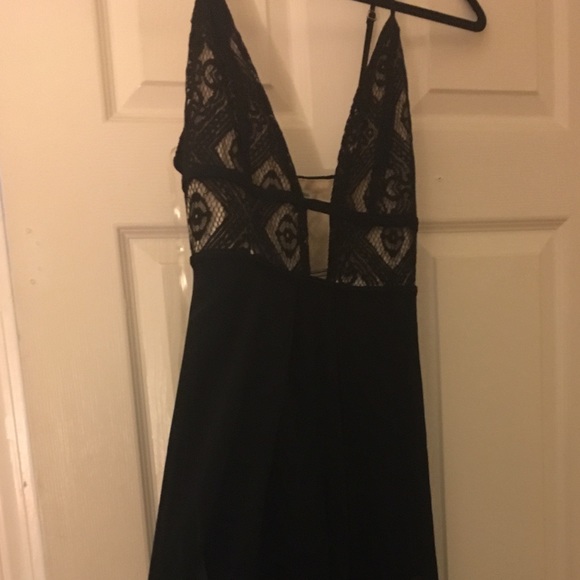 Charlotte Russe shorts romper - Picture 2 of 5